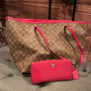 Coach purse and wallet